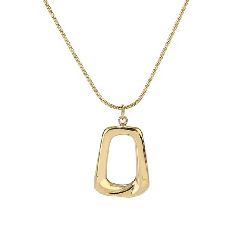 Omega Chain Necklace | Omega Pendant Necklace | Grace Uncovered